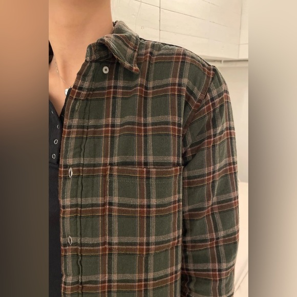 Brandy melville quilted flannel top - Picture 3 of 3